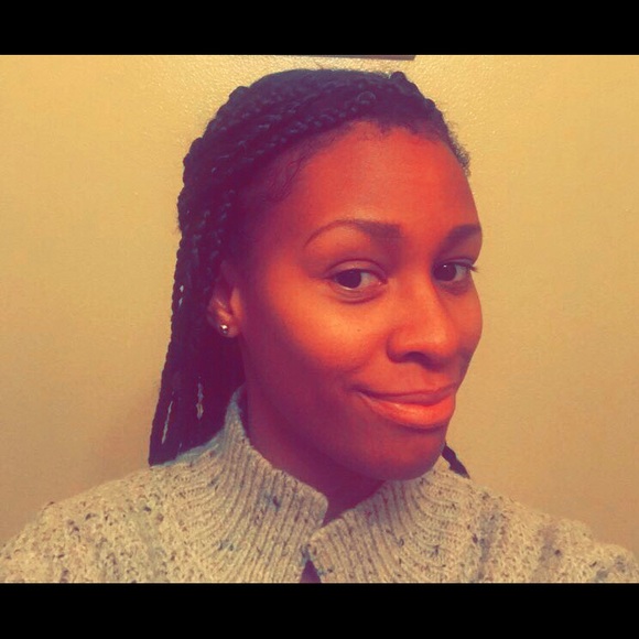 Meet your Posher, Simone - Picture 1 of 1